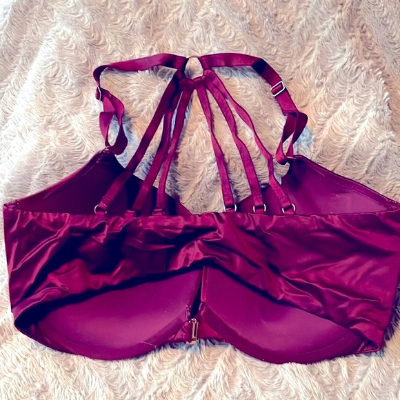 Victoria’s Secret Bra - Picture 3 of 4